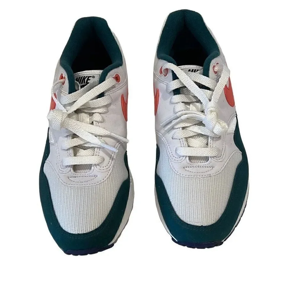 Nike Air Max Women’s Sz.9.5